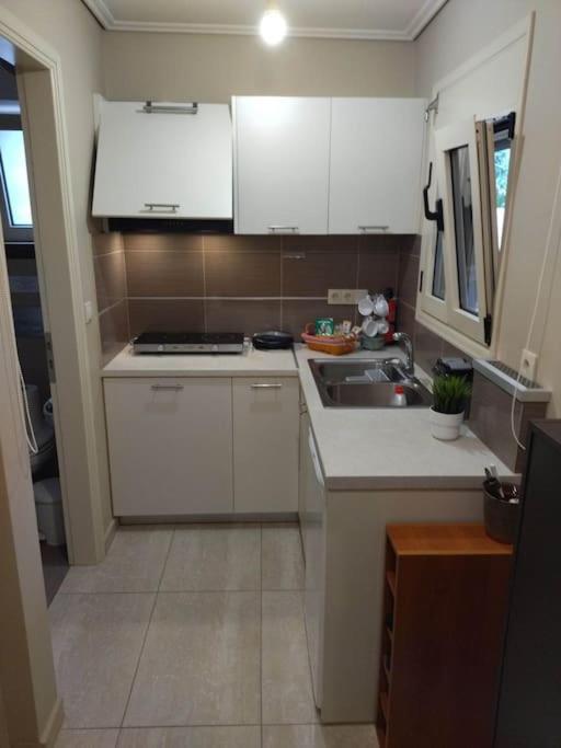 Kalamata Beach Maizonette Ground Floor And Semi-Basement With Yard ภายนอก รูปภาพ