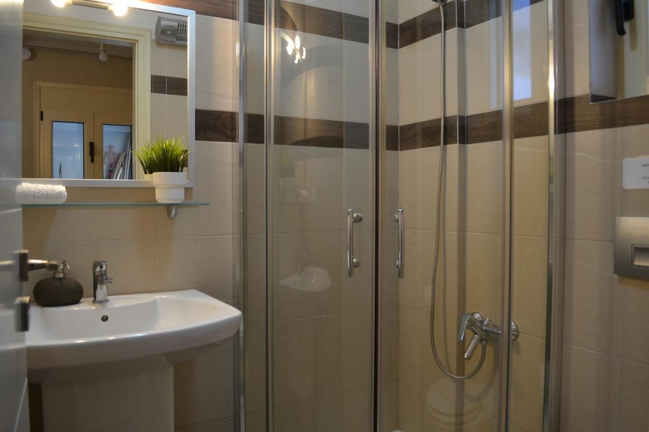 Kalamata Beach Maizonette Ground Floor And Semi-Basement With Yard ภายนอก รูปภาพ