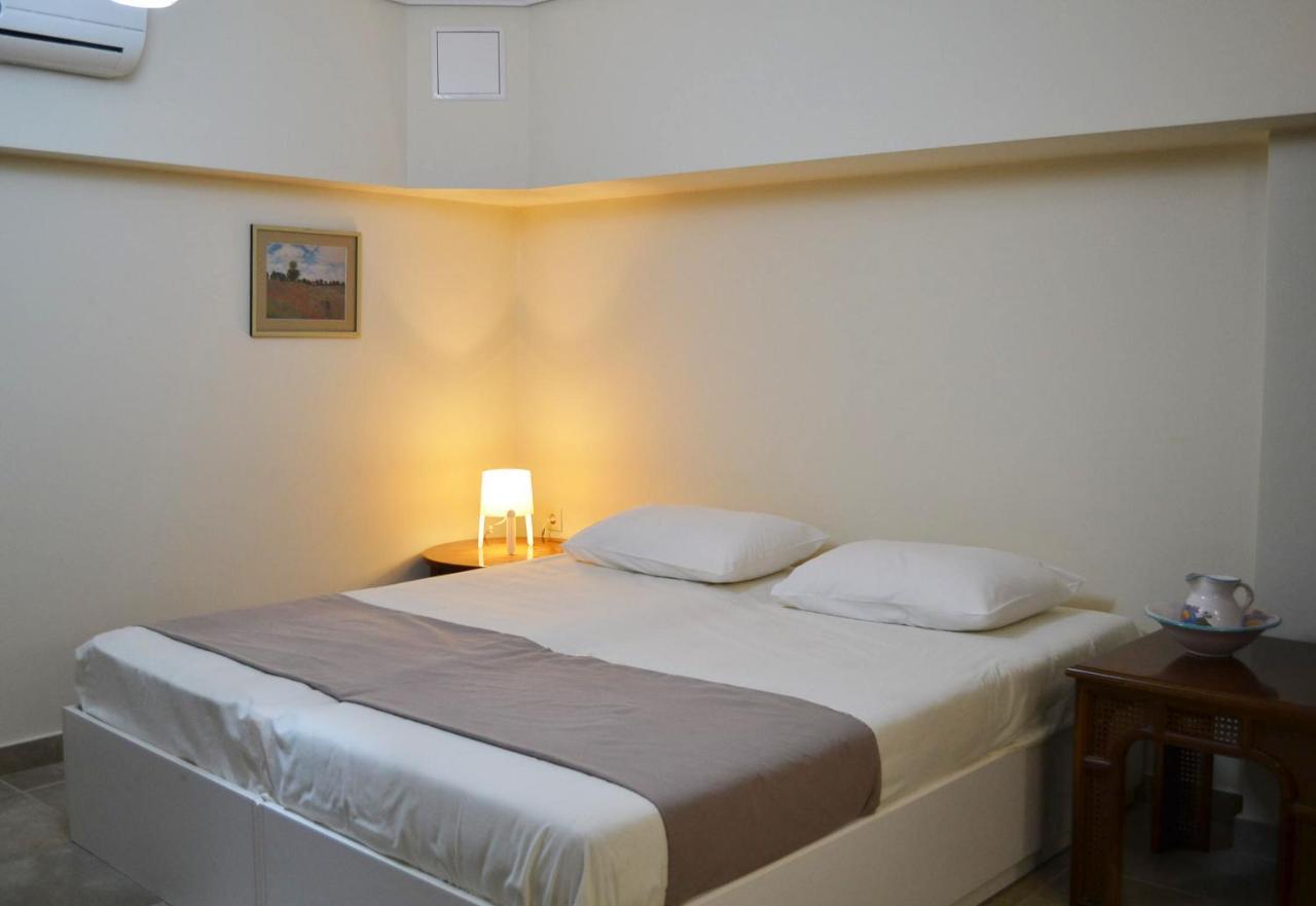 Kalamata Beach Maizonette Ground Floor And Semi-Basement With Yard ภายนอก รูปภาพ